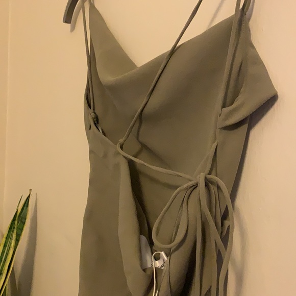 LAST 1! C/MEO Collective Asymmetrical Green Dress - Picture 9 of 10